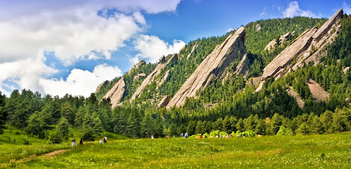 Boulder, CO mountains.