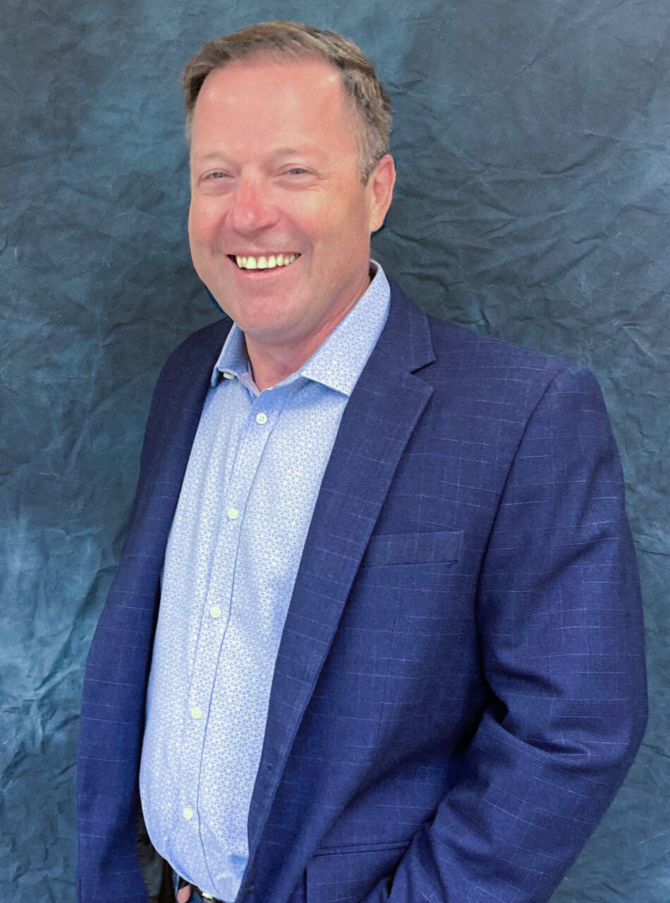 Jim Gaw (midbody photo)